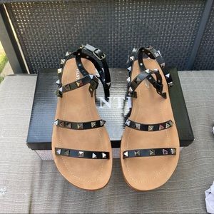 NIB Wanted Cabo Strappy Studded Black Sandals (6M)